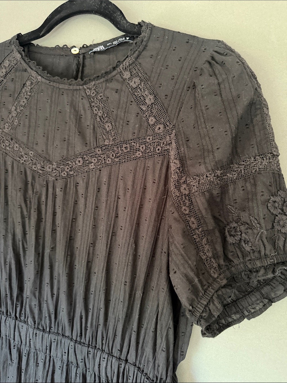 Zara Dress Size L Zara Lace Short-Sleeve Dress